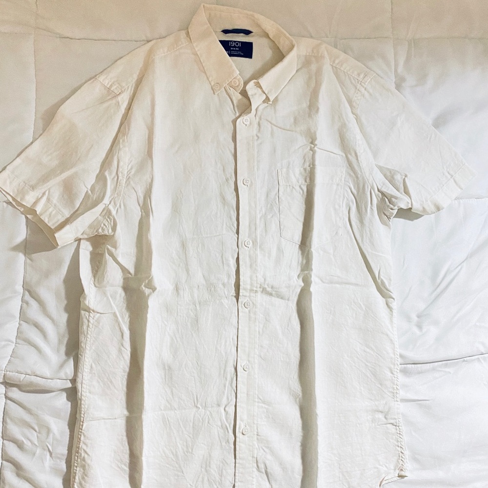 Men’s White Linen Short Sleeve Button Up